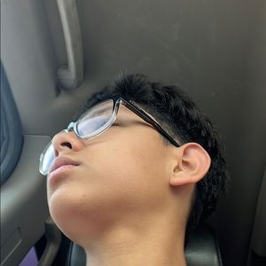 Meet your Posher, Carlos